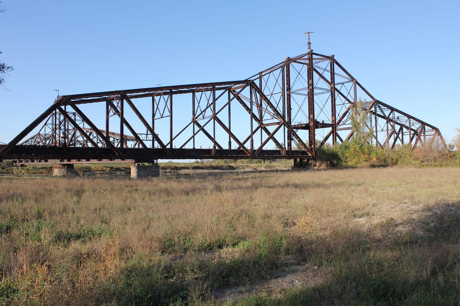 Iowa swing span (span #2)